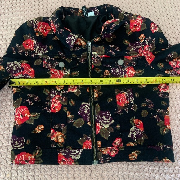 Jean jacket 100% cotton Floral Print Black Small - Picture 3 of 10
